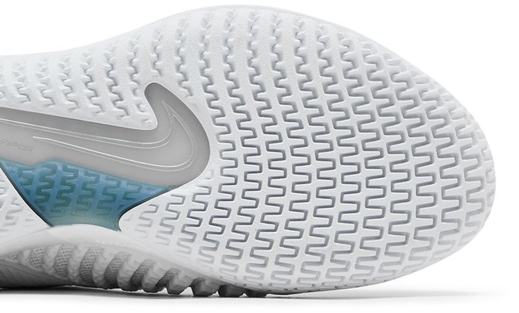 Wmns NikeCourt React Vapor NXT White Metallic Silver