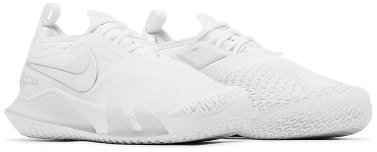 Wmns NikeCourt React Vapor NXT White Metallic Silver