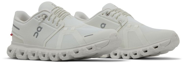 ON Wmns Cloud 6 Triple White
