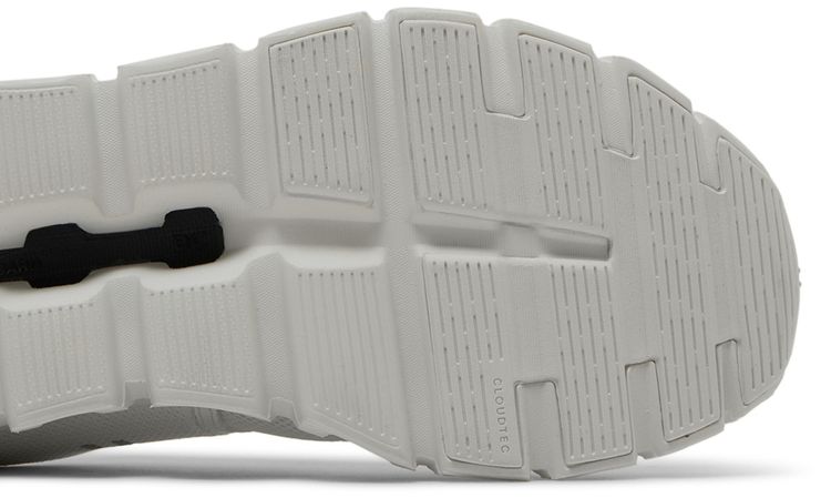 ON Wmns Cloud 6 Triple White