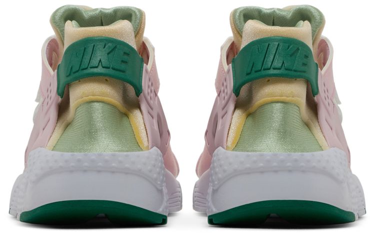 Nike Air Huarache Run SE GS Strawberry Shortcake