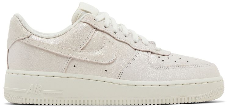 Nike Wmns Air Force 1 07 SE Sail Glittery Suede