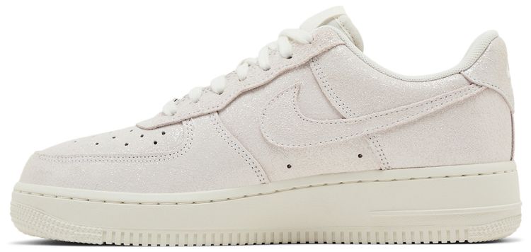 Nike Wmns Air Force 1 07 SE Sail Glittery Suede
