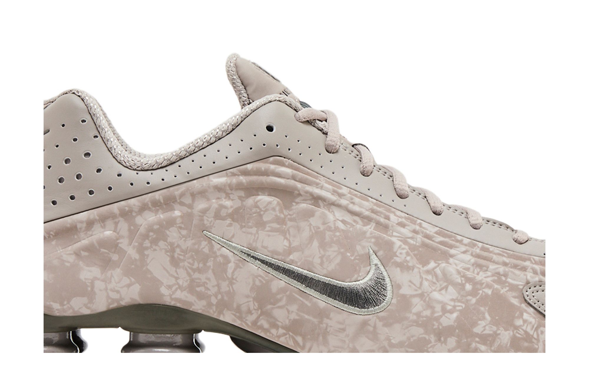 NIKE SHOX R4 フローラル HV0934 Nike Shox R4 Black Floral HV0934-002