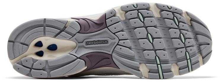 New Balance 530 Sea Salt Ice Wine