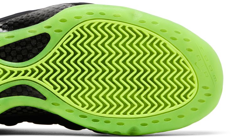 Air Foamposite One Black Volt