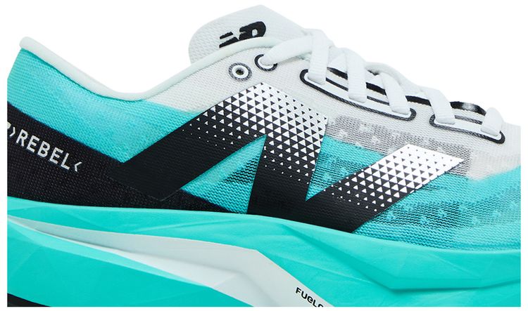 New Balance Wmns FuelCell Rebel v4 Wide Cyber Jade