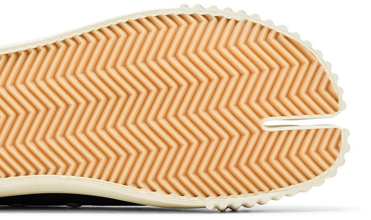 Maison Margiela Wmns Tabi High Black White