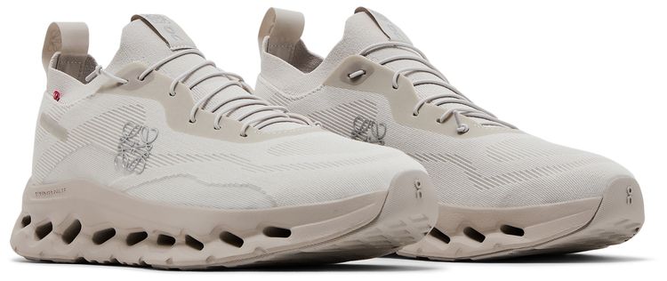 Loewe x ON Cloudtilt Sand