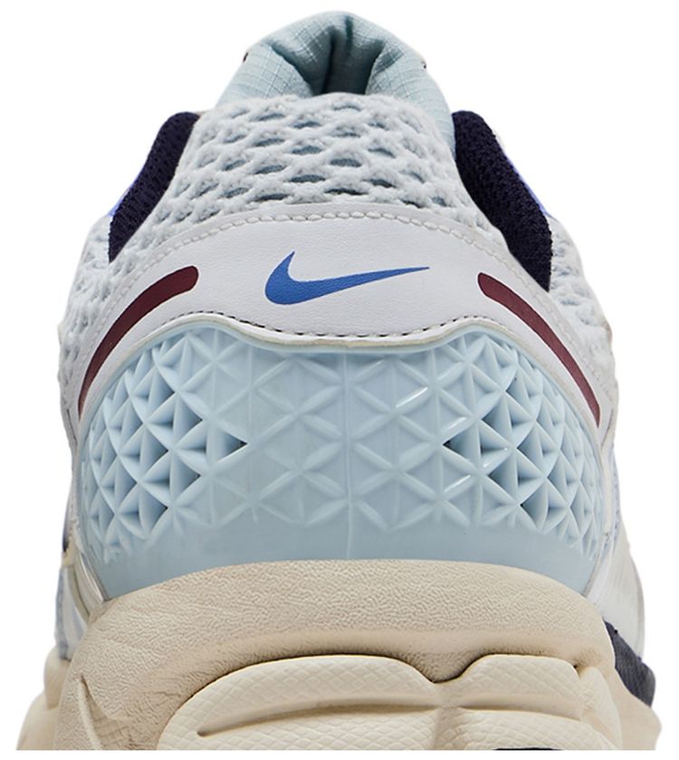 Nike Wmns Zoom Vomero 5 Blue Tint
