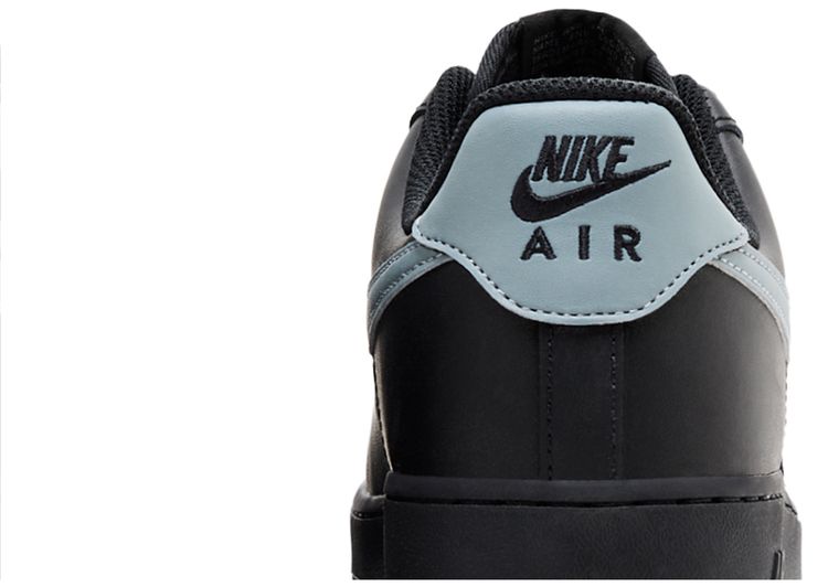 Nike Air Force 1 07 Black Cool Grey
