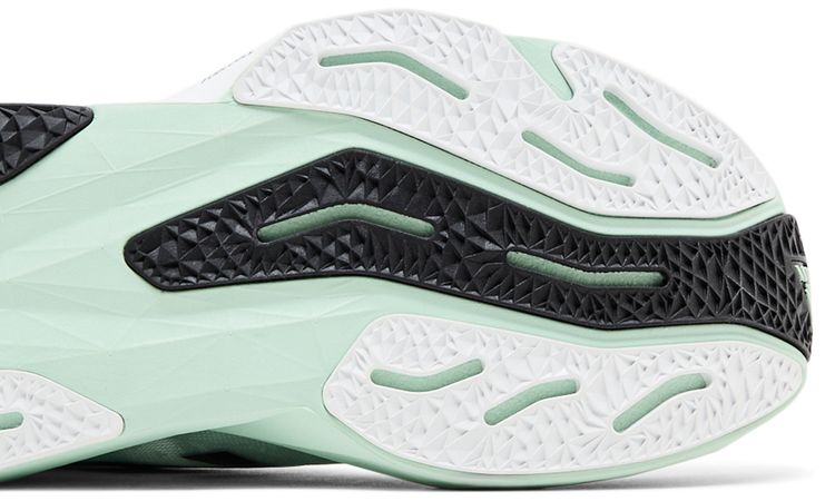 New Balance Wmns FuelCell Rebel v4 Clay Ash