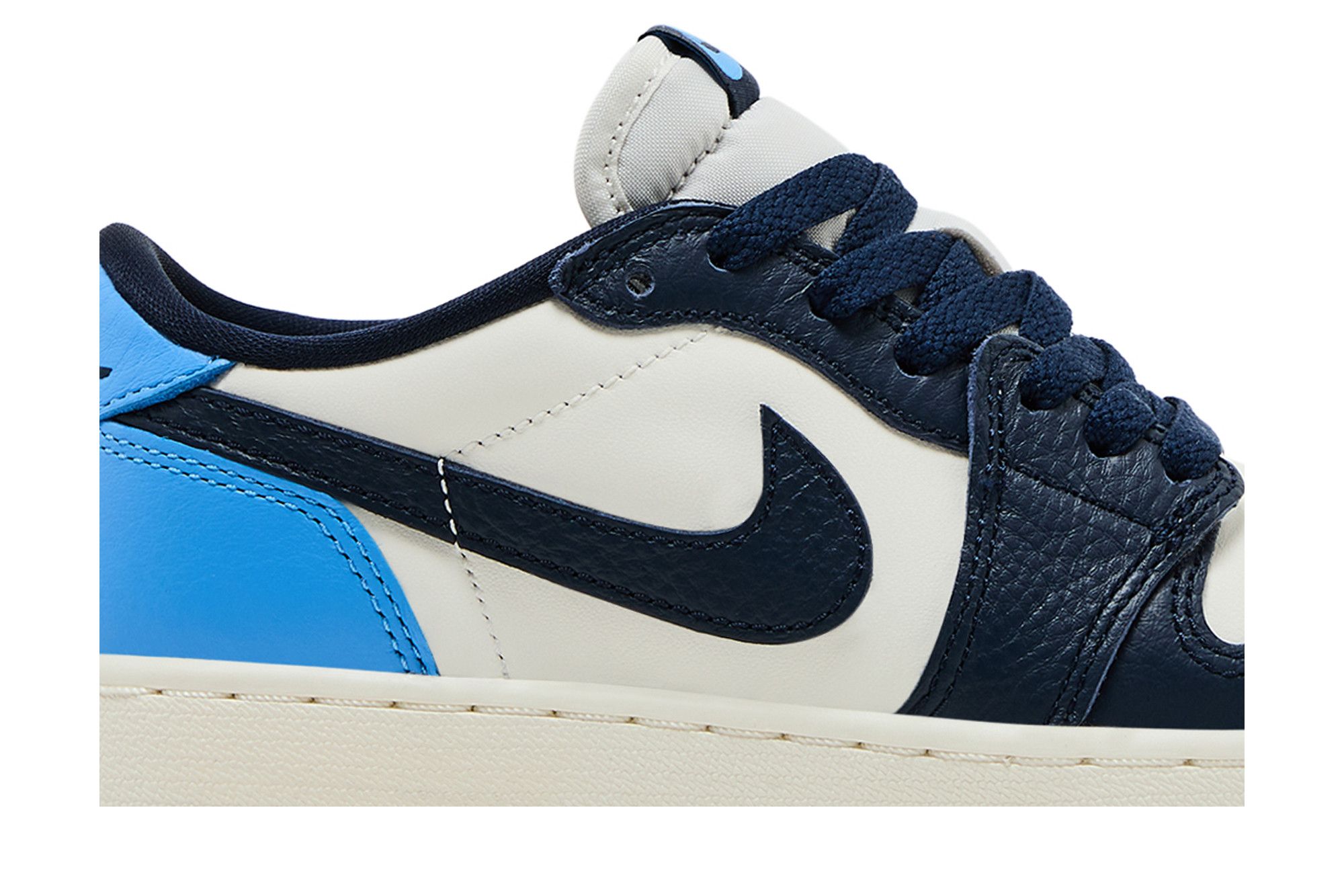 Buy Air Jordan 1 Retro Low OG GS 'Obsidian UNC' - CZ0858 400