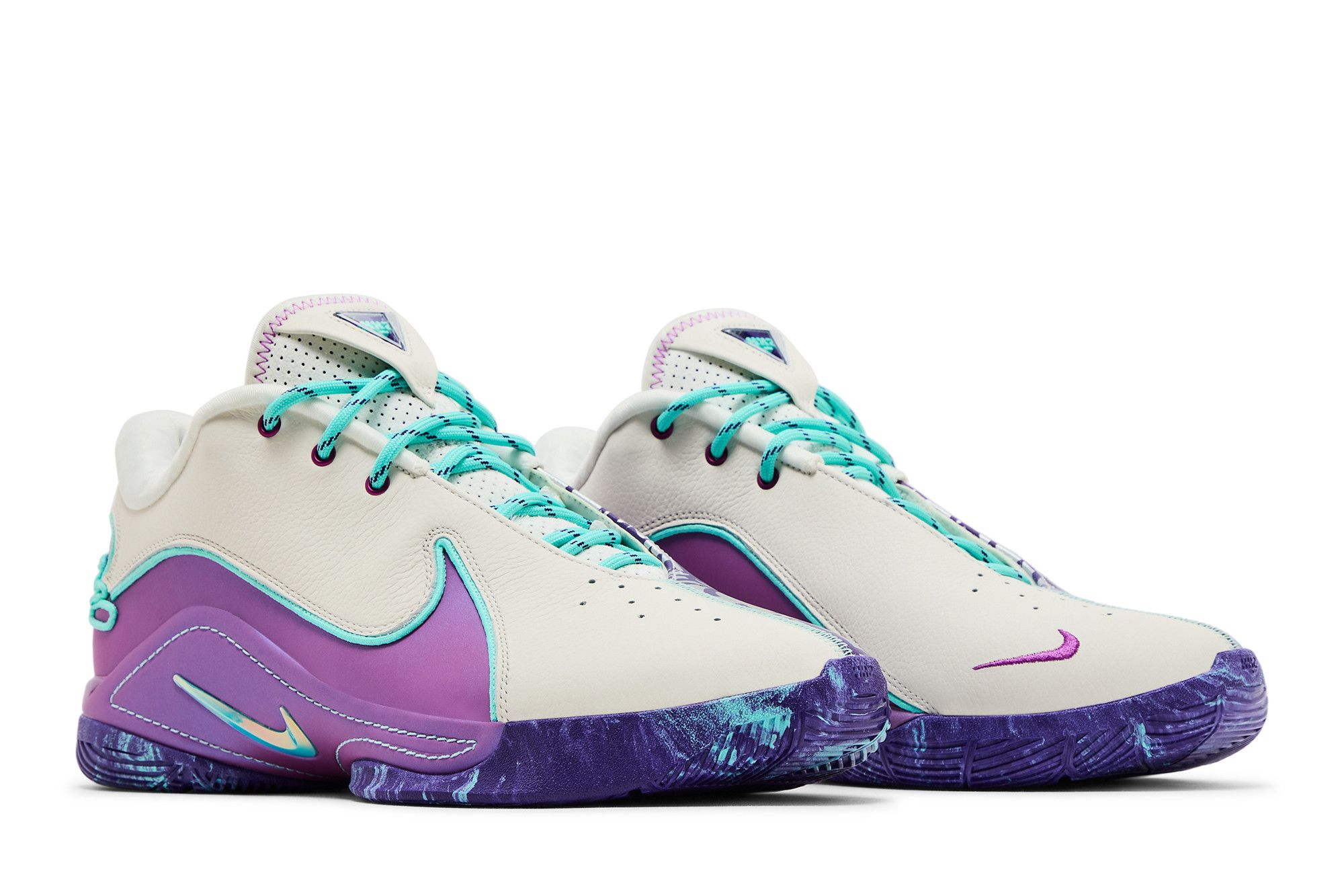 Buy Nike LeBron 22 'Frozen Grapes' - HV8454 001 | GOAT Buy Nike LeBron 22 'Frozen Grapes' - HV8454 001 | GOAT