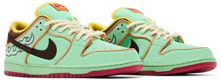 Dunk Low SB Rodeo