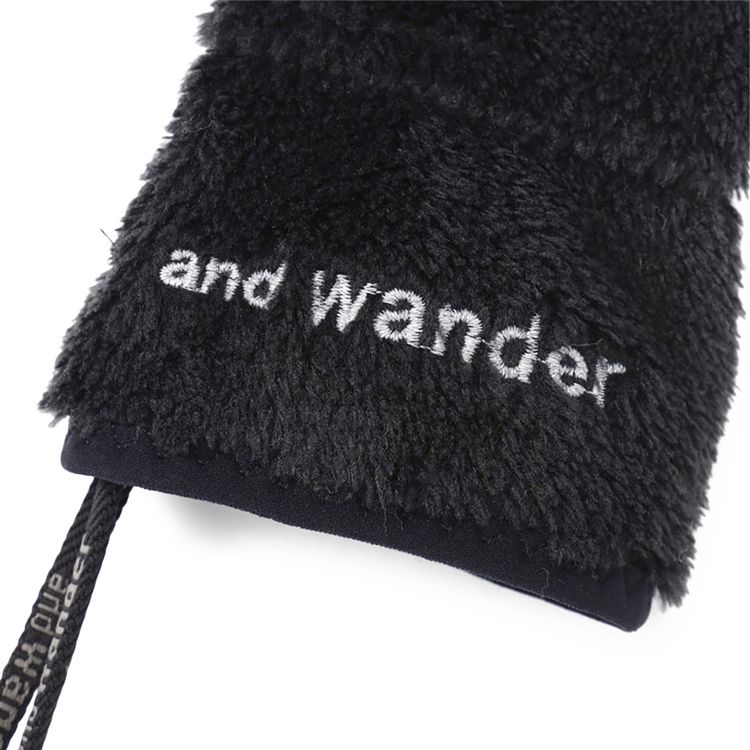 And Wander High Loft Fleece Gloves Black