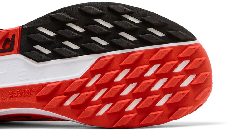 Nike Pegasus Trail 5 GS Khaki Hyper Crimson