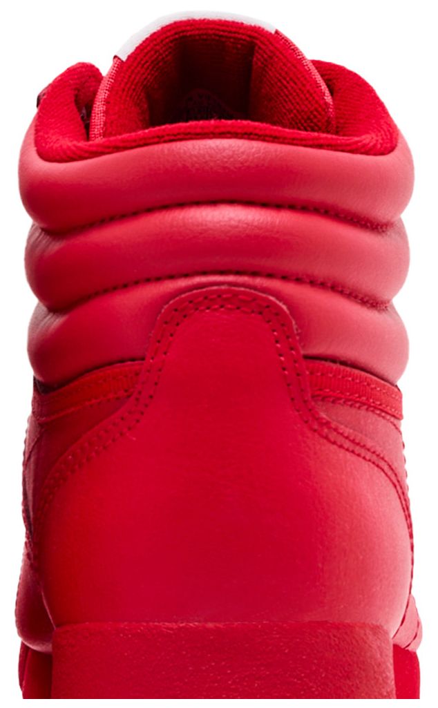 Reebok Wmns Freestyle High Vector Red