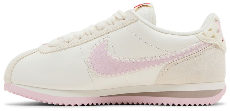 Wmns Cortez Valentines Day 2025