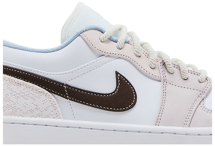 Wmns Air Jordan 1 Low Coral Reef