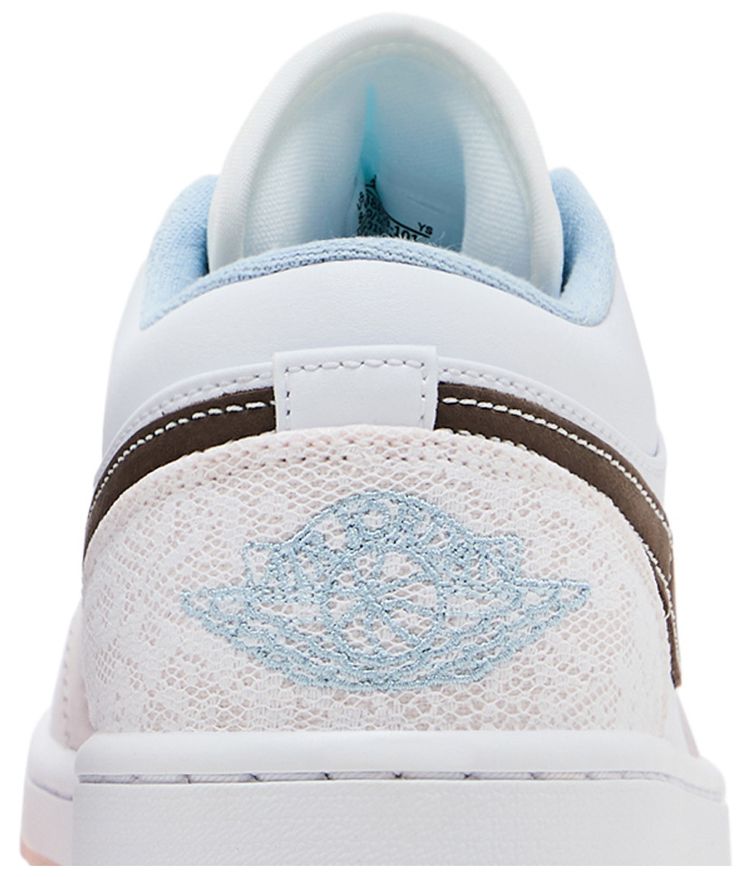 Wmns Air Jordan 1 Low Coral Reef