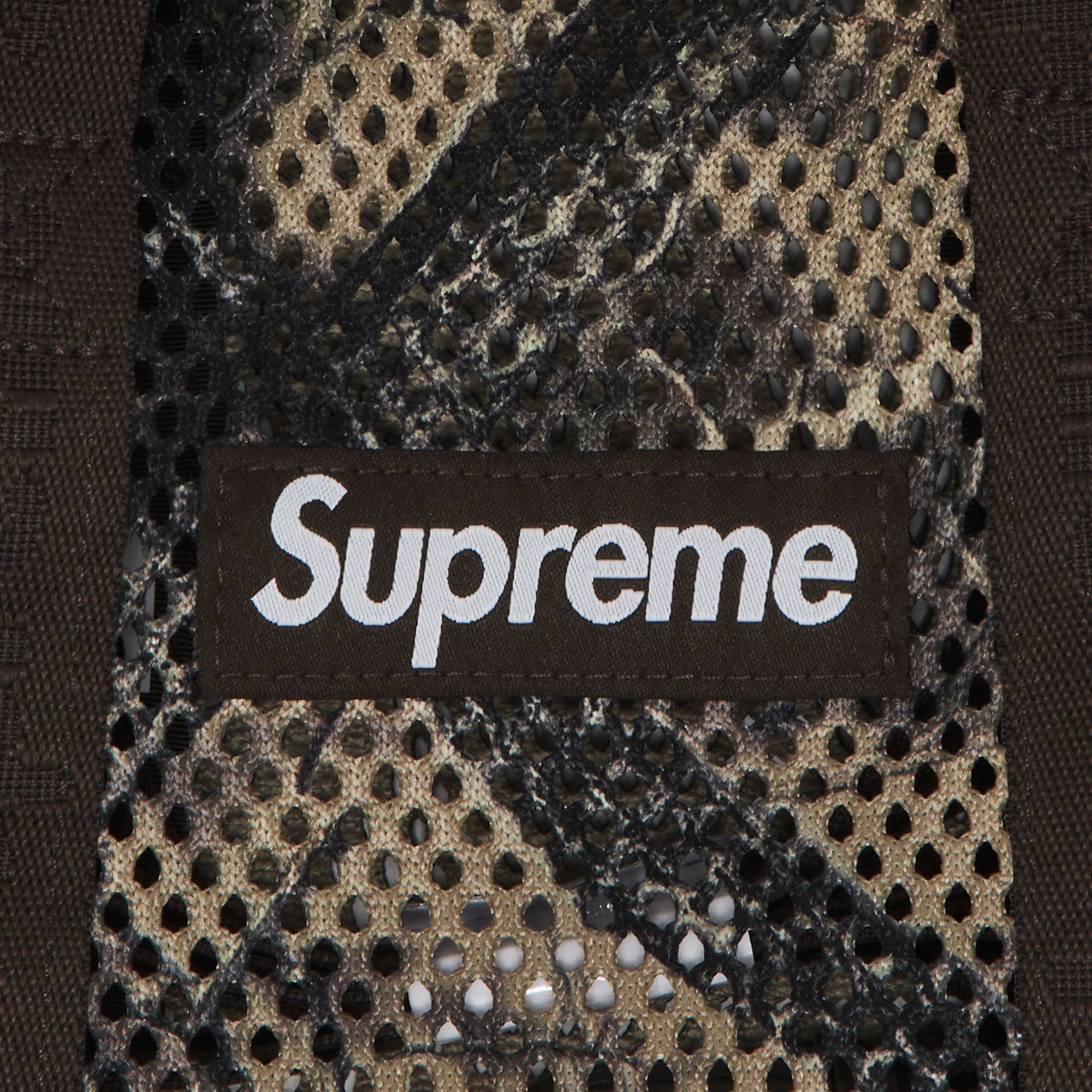 【ステッカー付き】 Supreme Mesh Mini Pouch Camo ステッカー付き】 Supreme Mesh Mini Pouch Camo