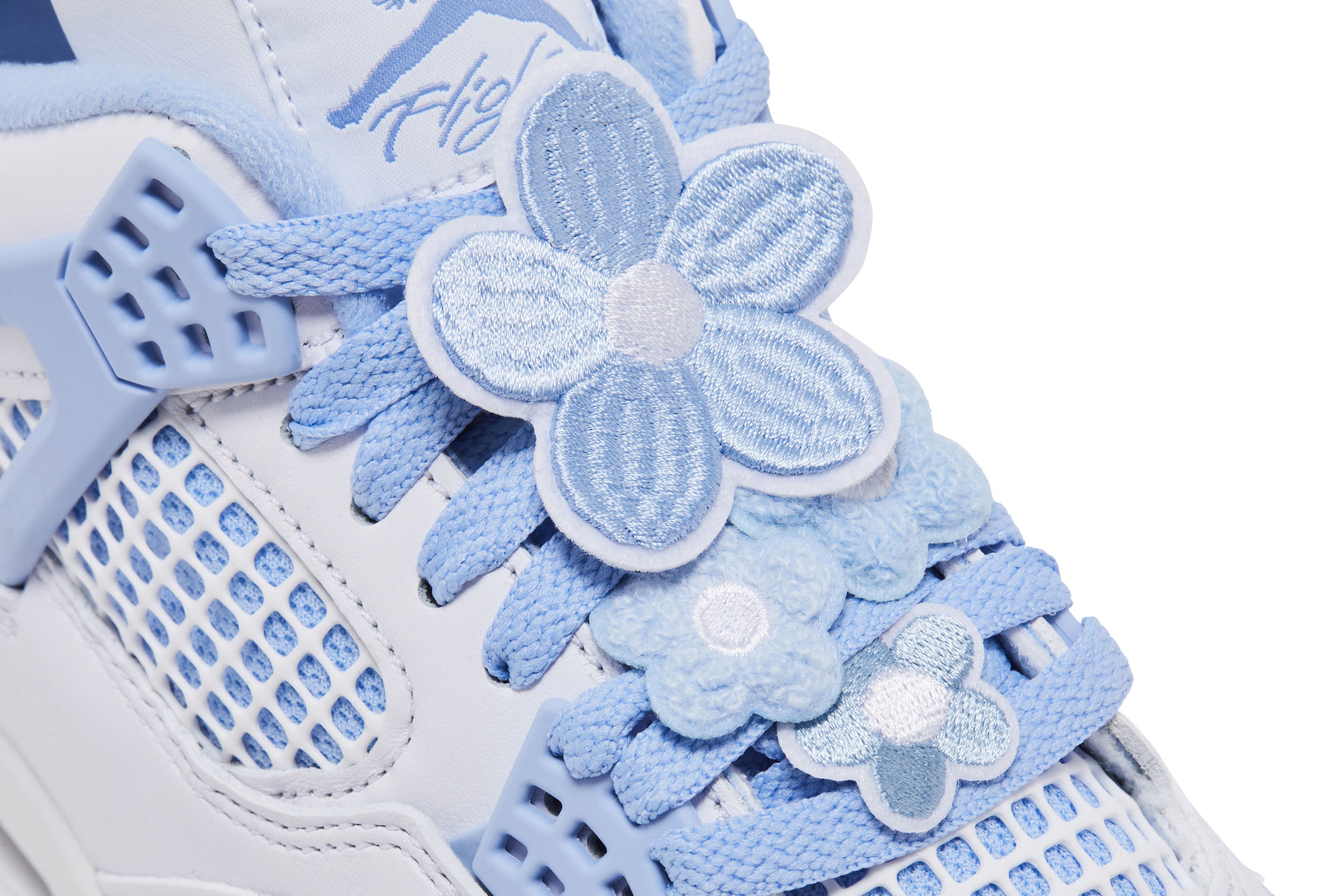 Buy Wmns Air Jordan 4 Retro 'Forget Me Not' - HV0823 100 | GOAT