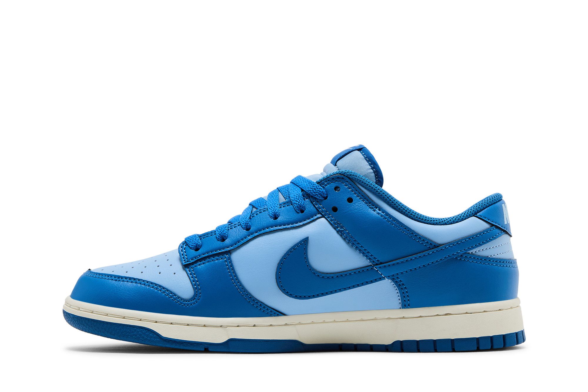 店舗ブログ【新作】NIKEシューズ・ナダル使用モデル【入荷】の