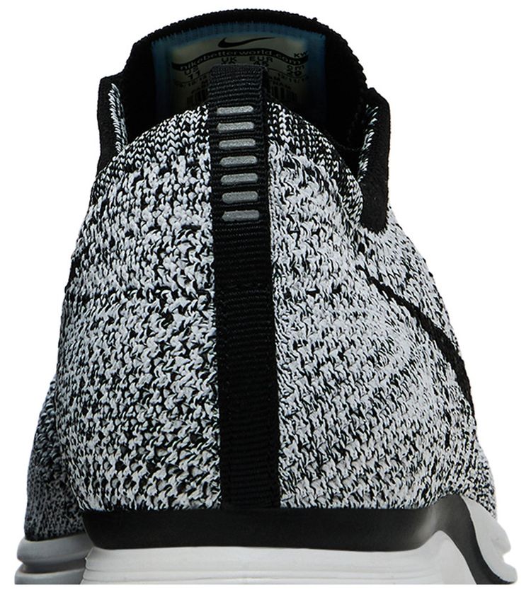 Nike Flyknit Racer Oreo 10