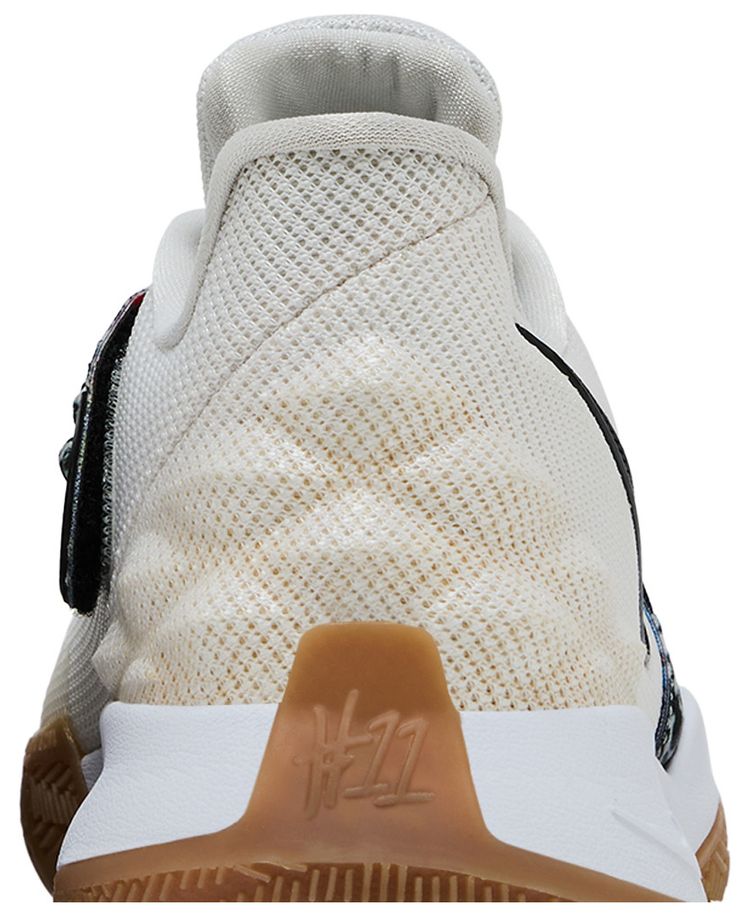 Nike Kyrie Low White