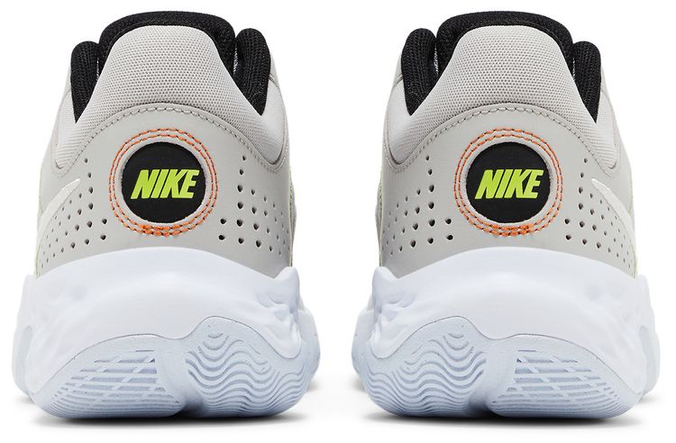 Nike FlyBy Mid 3 Light Iron Ore