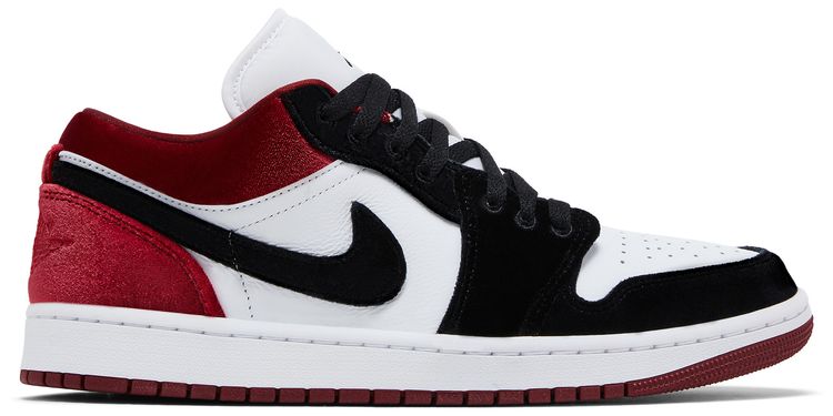 Wmns Air Jordan 1 Low SE Velvet Black Toe