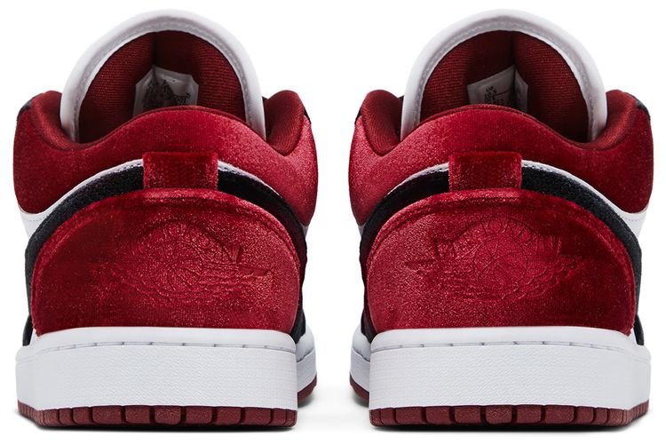 Wmns Air Jordan 1 Low SE Velvet Black Toe