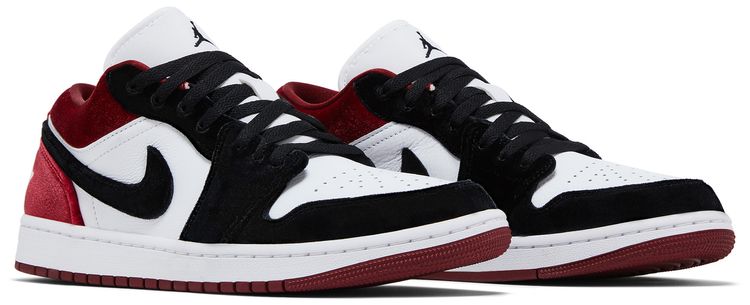 Wmns Air Jordan 1 Low SE Velvet Black Toe