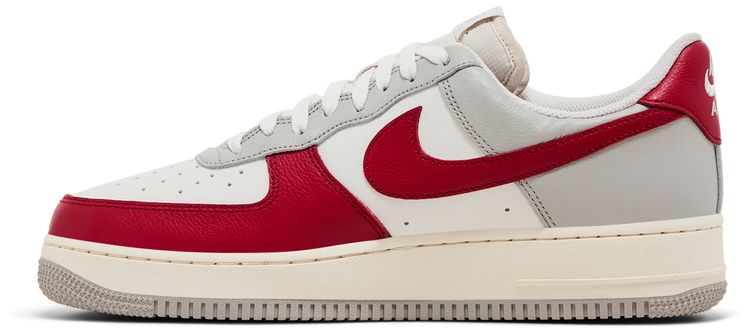 Nike Air Force 1 07 LV8 Gym Red Toe