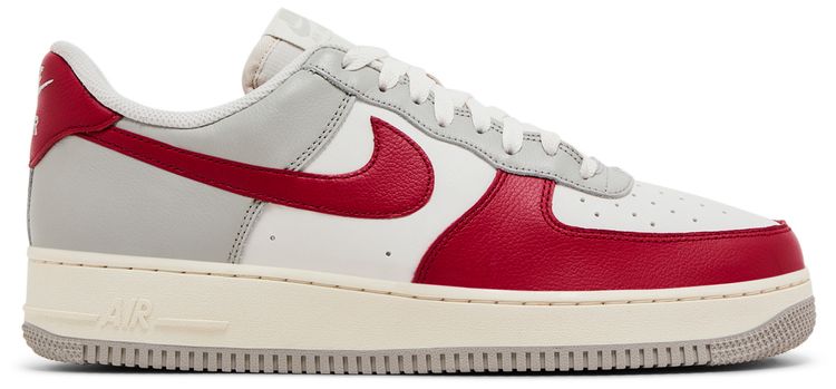 Nike Air Force 1 07 LV8 Gym Red Toe