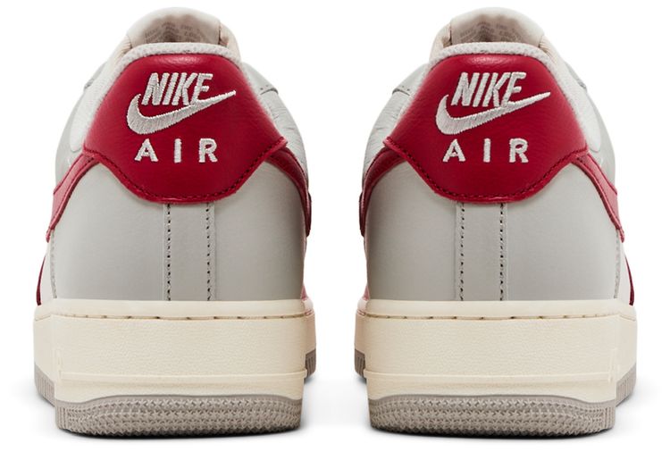 Nike Air Force 1 07 LV8 Gym Red Toe