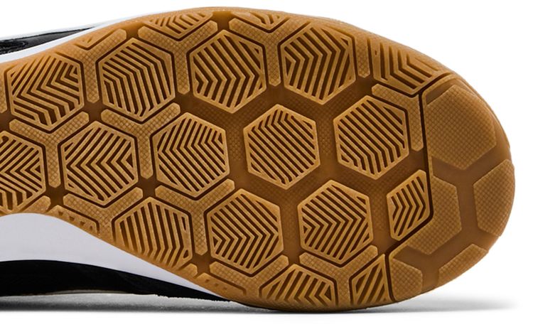Gato Black White Gum
