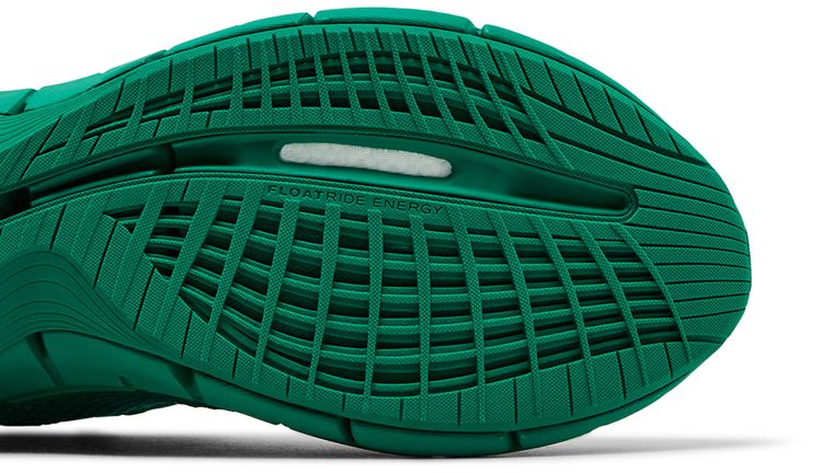 Flintstones Meet Jetsons x Reebok Zig Kinetica 2 The Great Gazoo