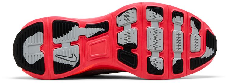 Nike Lunar Roam Hot Lava