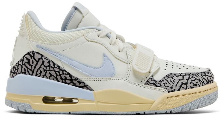 Air Jordan Wmns Jordan Legacy 312 Low Sail Football Grey