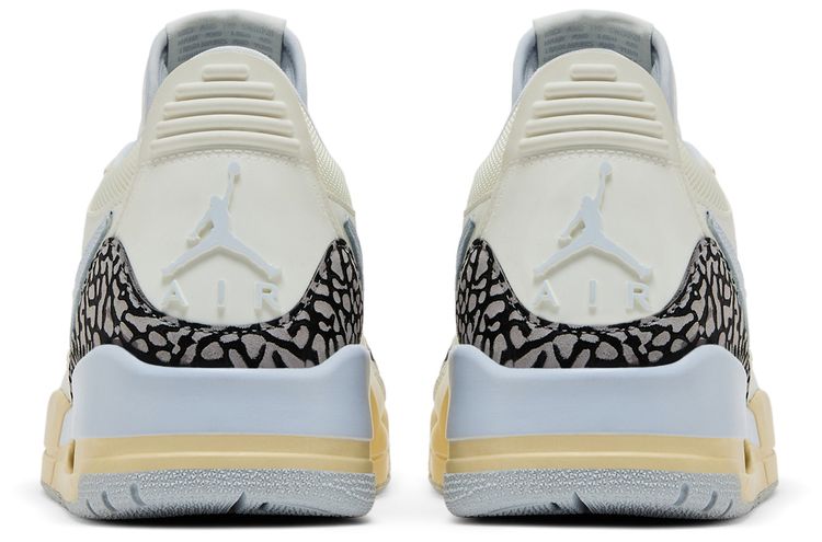 Air Jordan Wmns Jordan Legacy 312 Low Sail Football Grey