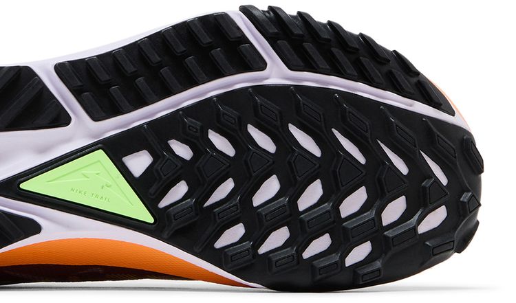 Nike Wmns React Pegasus Trail 4 GORE TEX V2 Purple Smoke Peach Cream