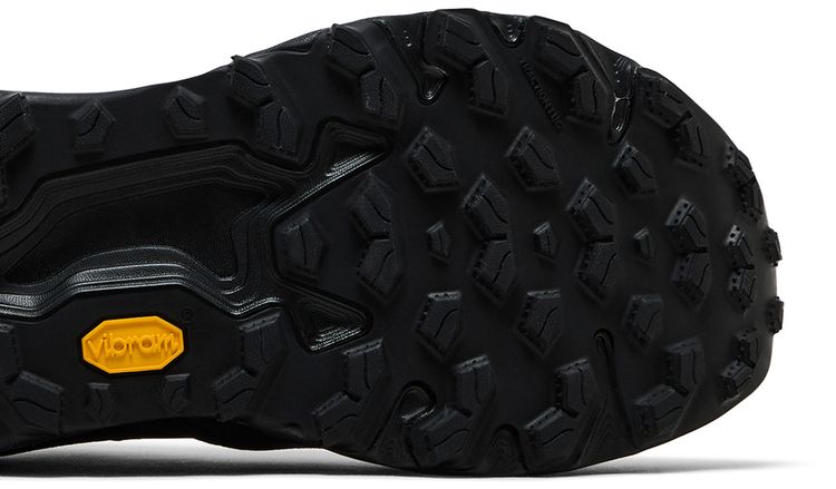 New Balance Fresh Foam X Hierro v9 Black Cement