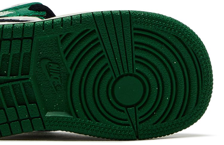 Air Jordan 1 Mid SE TD Overbranded