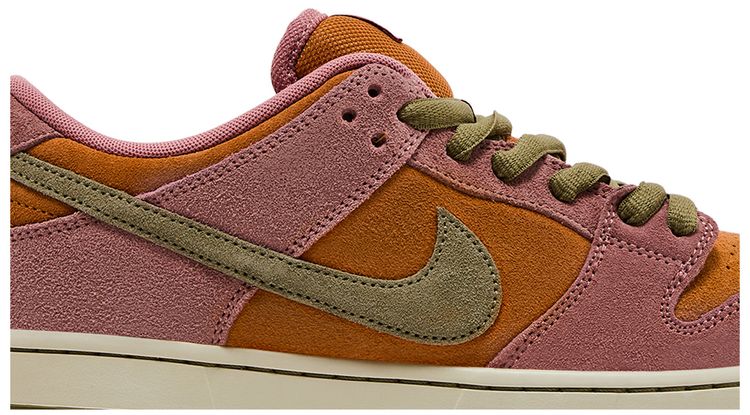Dunk Low SB Red Stardust