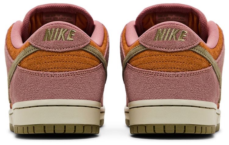 Dunk Low SB Red Stardust