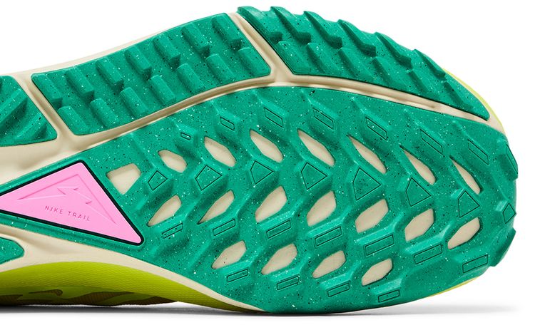 Nike React Pegasus Trail 4 Team Gold Volt