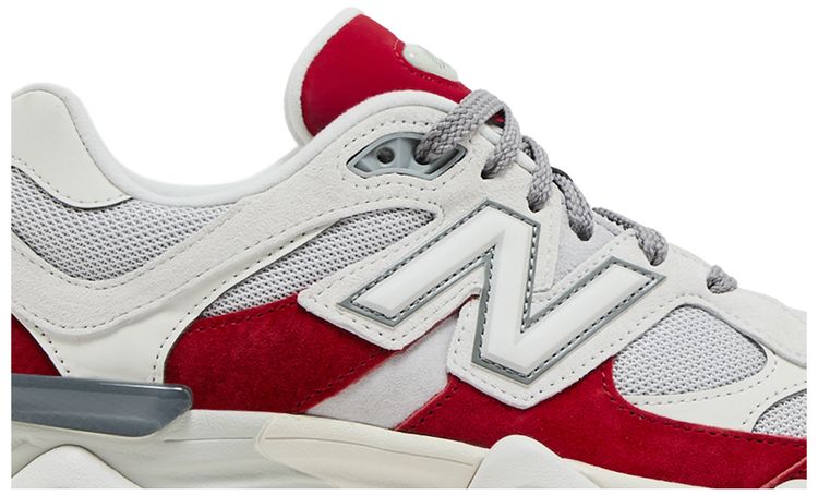 New Balance 9060 Reflection True Red
