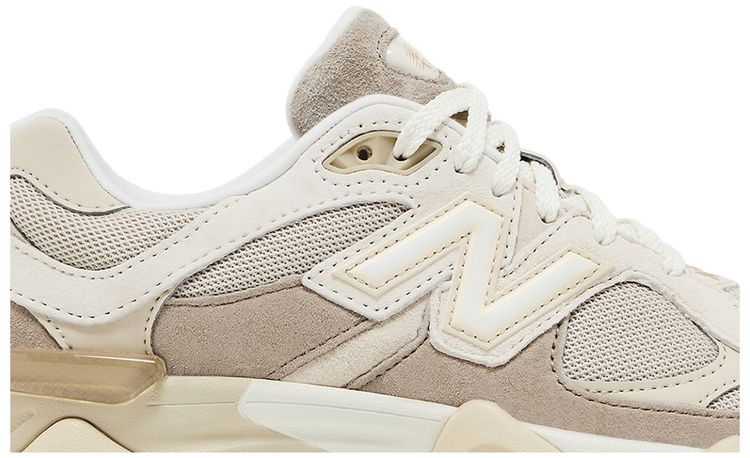 New Balance 9060 Oatmeal